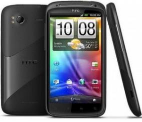 HTC Edge avec un smartphone Quadcore